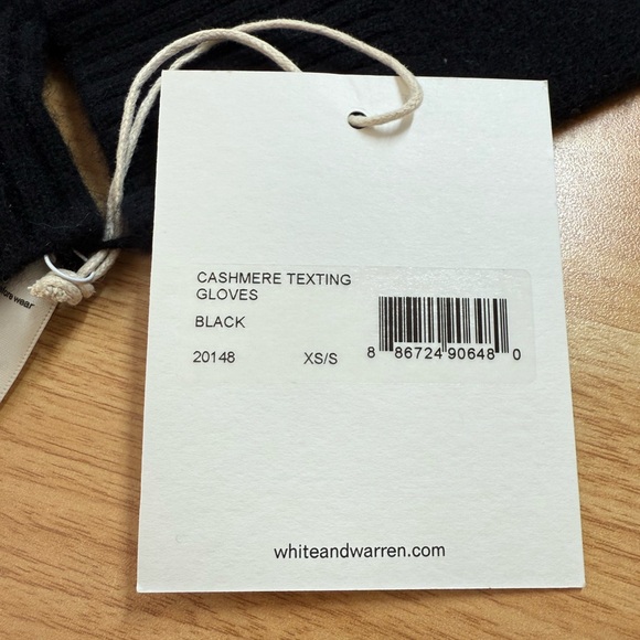 White + Warren 100% Cashmere Texting Gloves NWT XS/S Sold Out - Picture 5 of 5